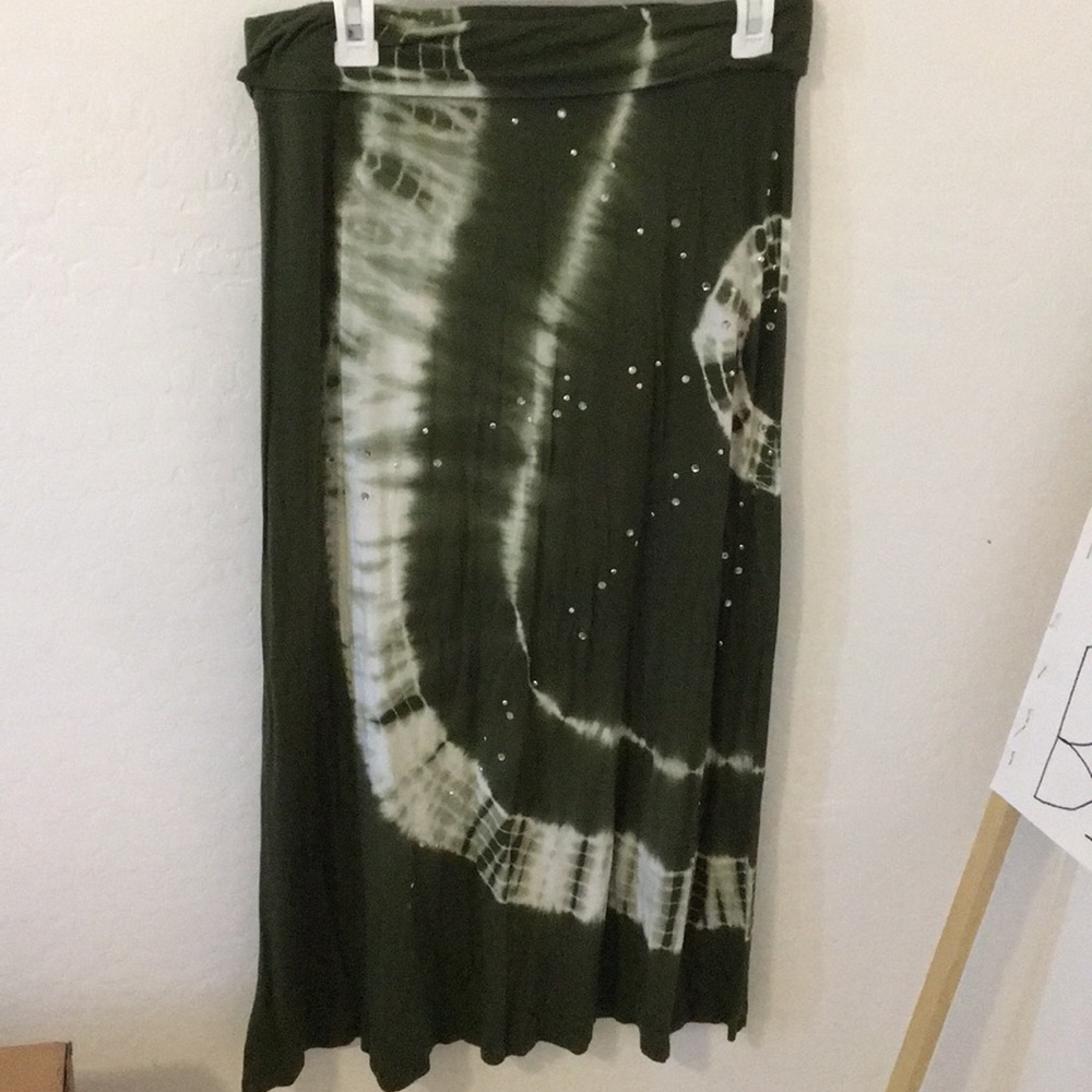 Green skirt